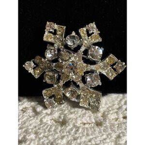 Snow Flake Brooch - CORO Vintage Pin Rhinestone Snowflake